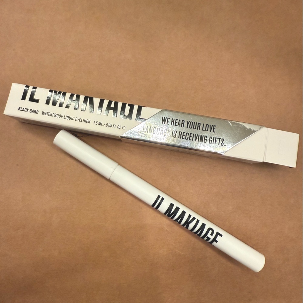 IL MAKIAGE Black Card Liquid Eyeliner